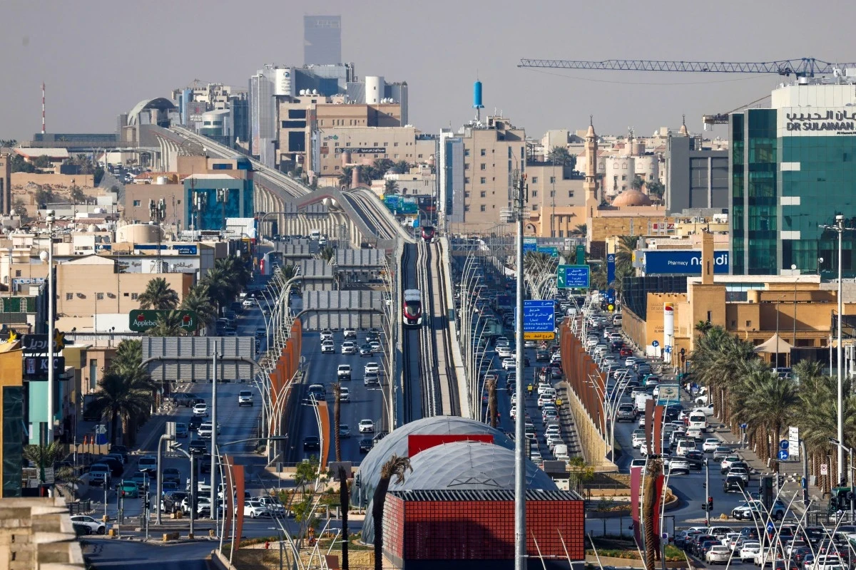 الاقتصاد السعودي تحت المجهر.. وزارة المالية تؤكد متانة الوضع المالي رغم توترات المنطقة