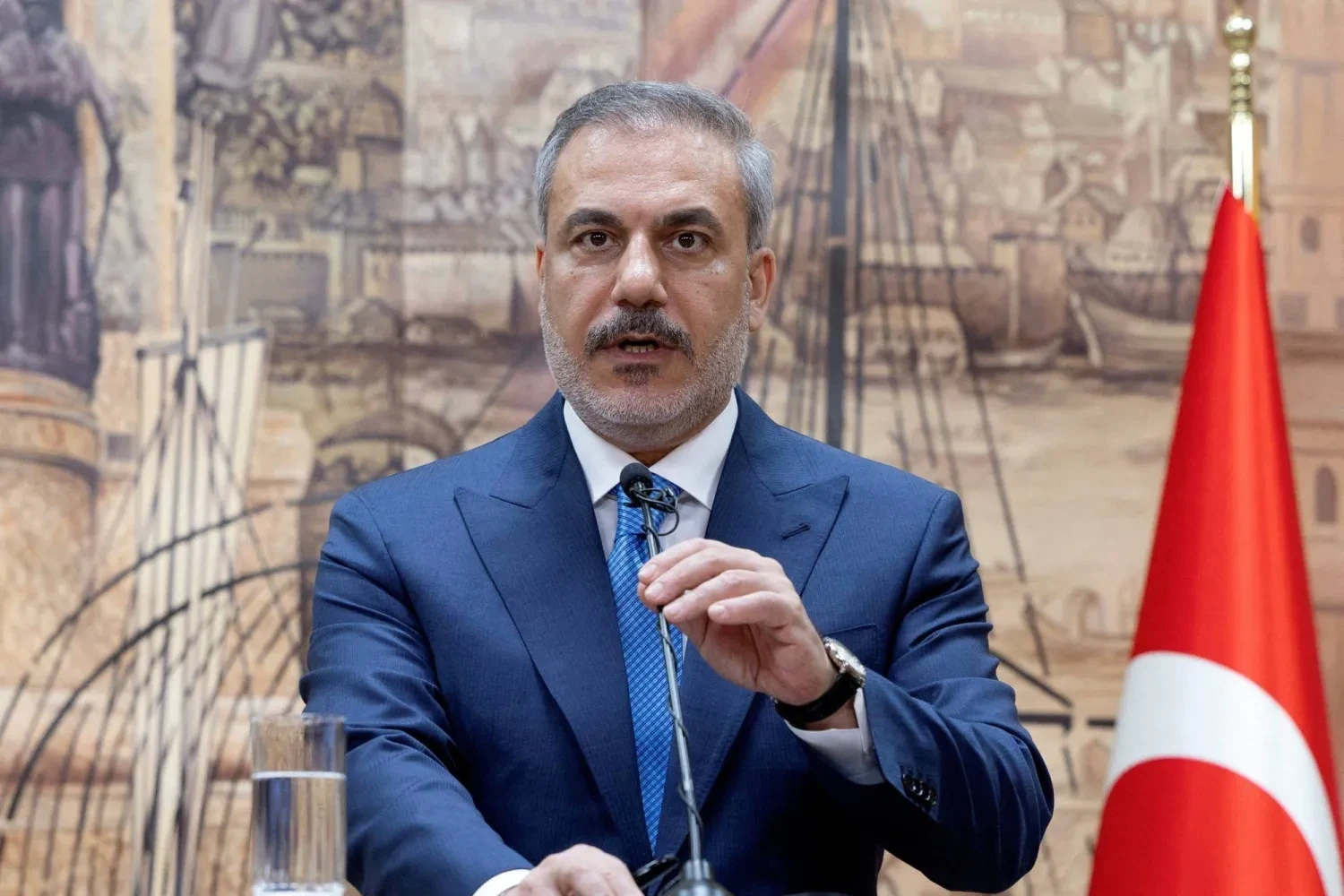 أهم تصريحات وزير الخارجية التركي بشأن لقاء أردوغان والشرع: تعزيز التعاون الإقليمي ومكافحة الإرهاب