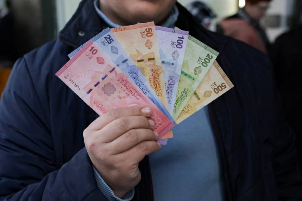 سعر صرف الليرة السورية عند افتتاح يوم الاثنين