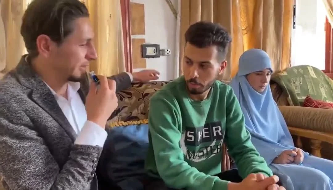 مقابلة غير مصرّح بها تضع مراسل قناة سورية في دائرة التحقيق