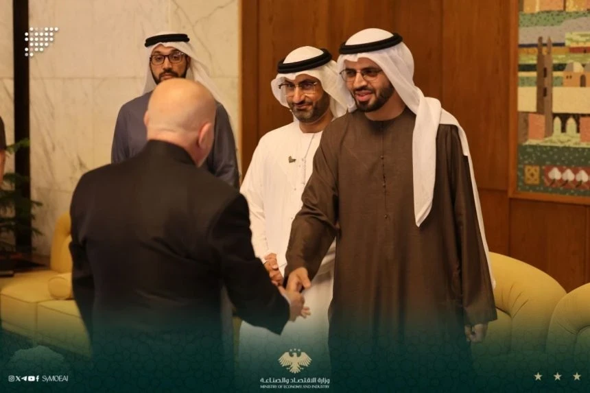 وزير إماراتي: سوريا أمام فرص اقتصادية كبيرة والتعاون مع أبوظبي يتوسع