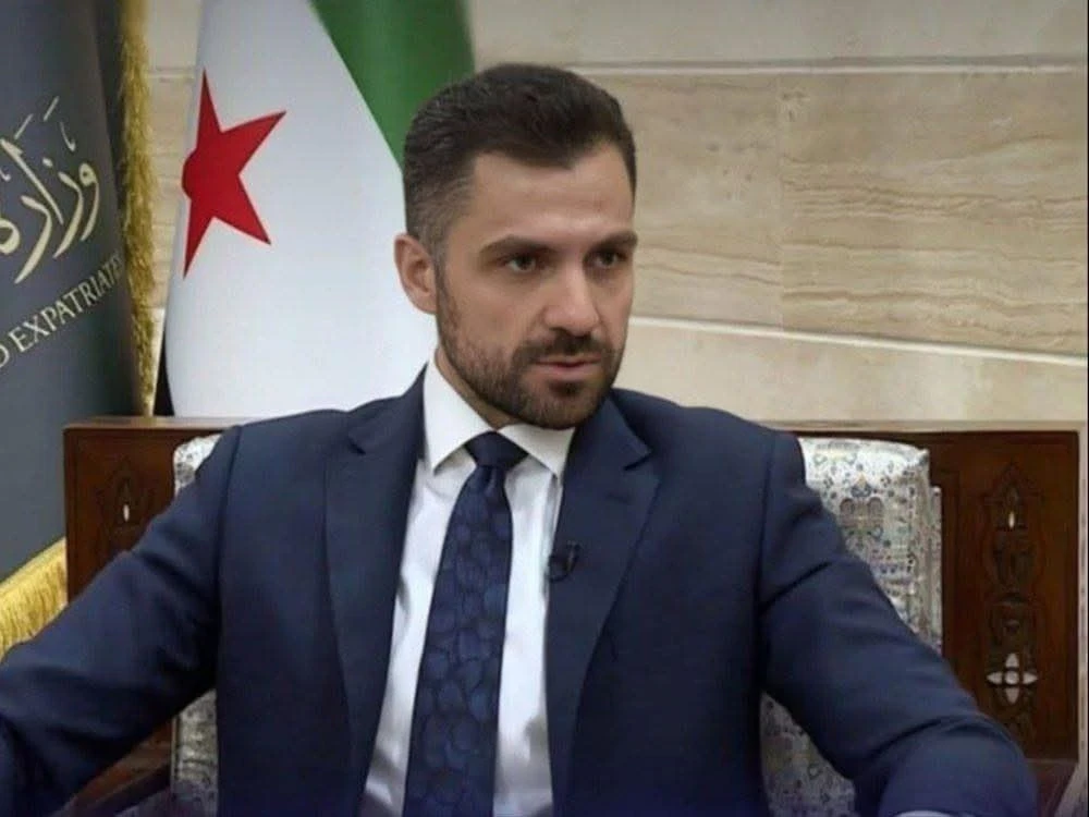 مسؤول سوري: واشنطن لن تدافع عن «قسد» ونقل سجناء داعش للعراق مرتبط بفوضى أمنية