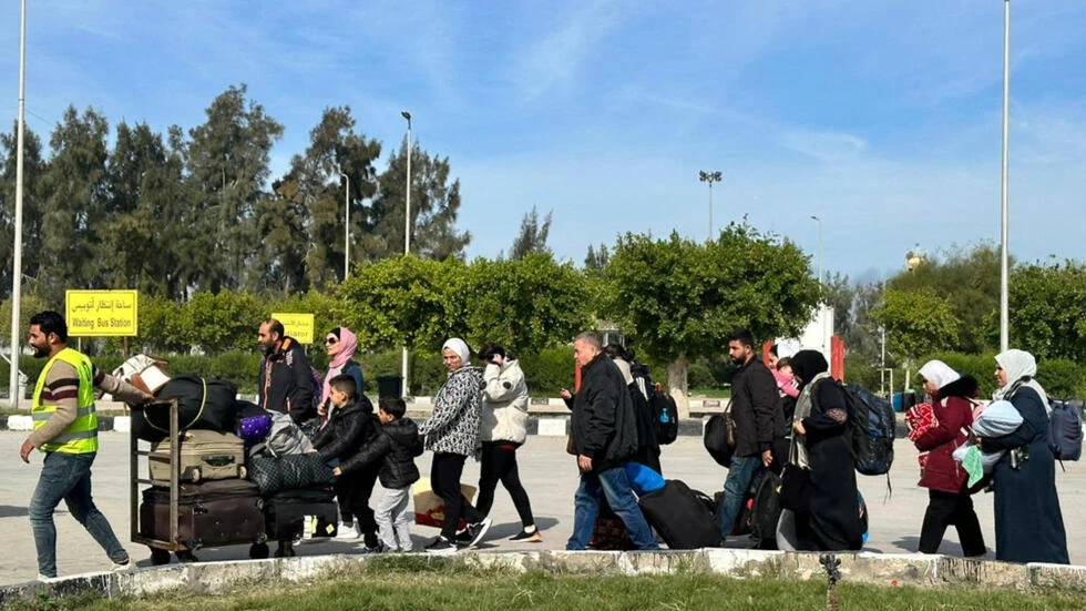 فلسطينيون أجبروا على دفـع رشـى ضخـمة غزة