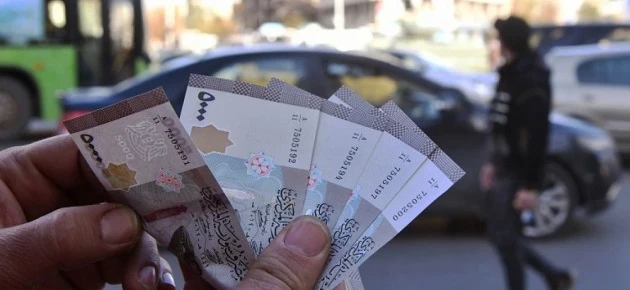 سعر صرف الليرة السورية عند افتتاح يوم الأربعاء
