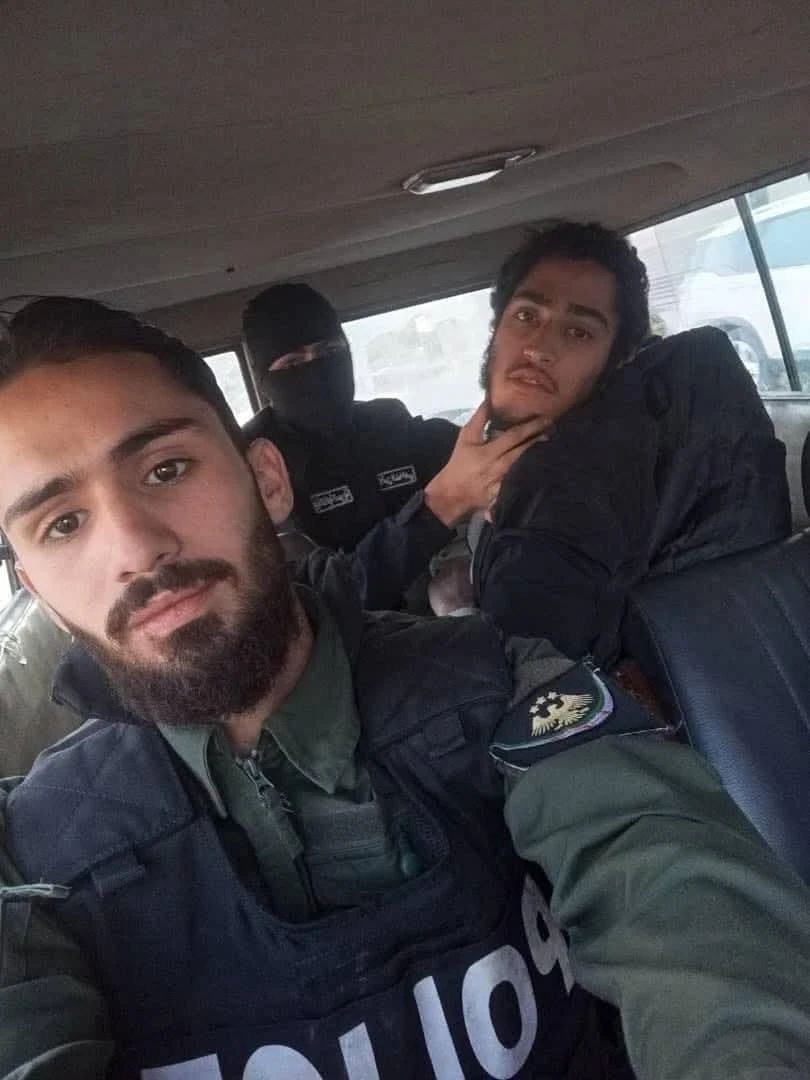 اعتـ..ـقال شاب بعد طـ..ـعنه والده بسكـ..ـين في دمشق