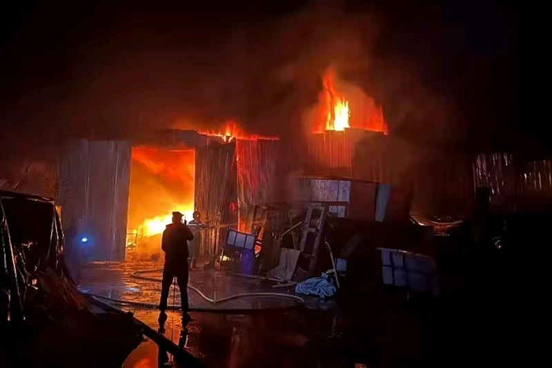 حريق يلتهم مشروع رائد أعمال سوري في هولندا بعد 6 سنوات من تأسيسه